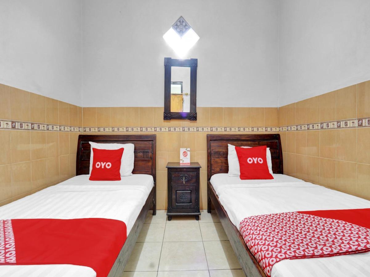 Oyo 90695 Srikandi Nologaten Ξενοδοχείο Γιογκιακάρτα Εξωτερικό φωτογραφία